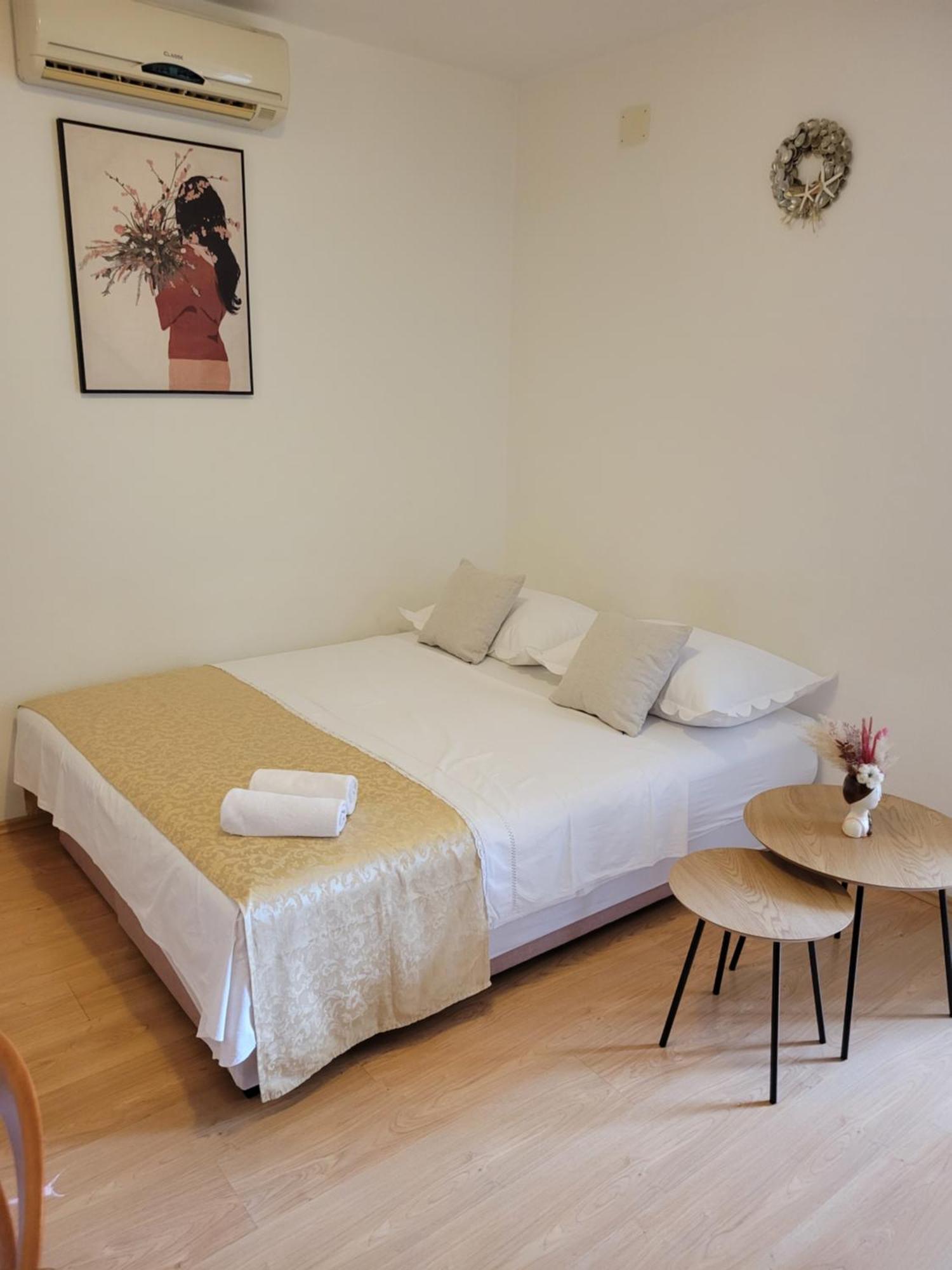 Apartman Vulic Apartment Tucepi Bagian luar foto
